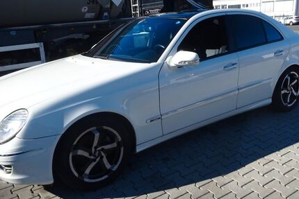 Mercedes-Benz E 300 166.000 km 6.400 &euro; Wilnsdorf 57234