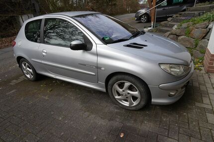 Peugeot 206 153.300 km 1.670 &euro; Kreuztal 57223