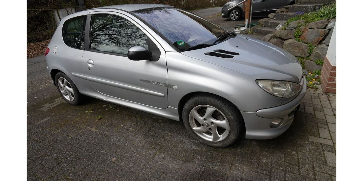 Peugeot 206 153.300 km 1.780 &euro; Kreuztal 57223