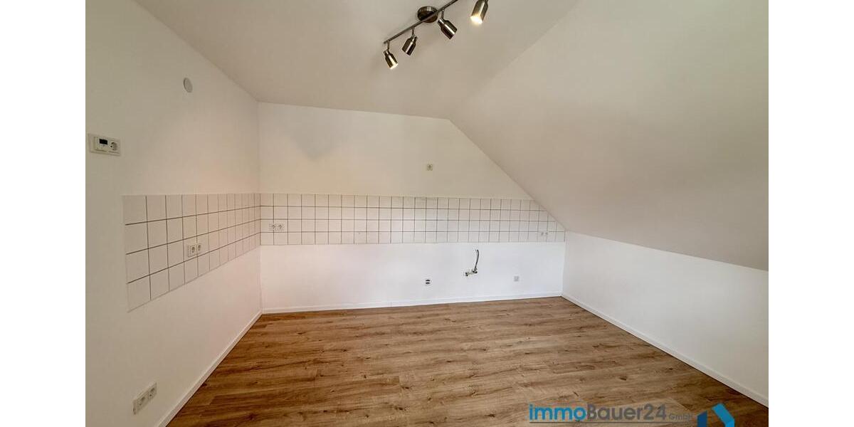 Dachgeschoßwohnung Mudersbach - 3 Zimmer, 99 m&sup2;, 941&euro; | Angebot:26649392