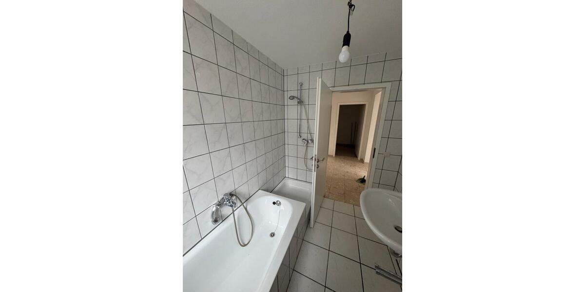 Erdgeschoßwohnung Siegen Dillnhütten - 2 Zimmer, 60 m&sup2;, 750&euro; | Angebot:25635906