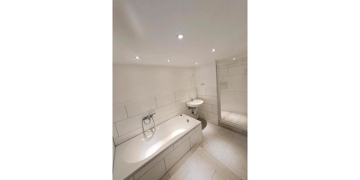 Erdgeschoßwohnung Wissen - 5 Zimmer, 140 m&sup2;, 850&euro; | Angebot:25750550