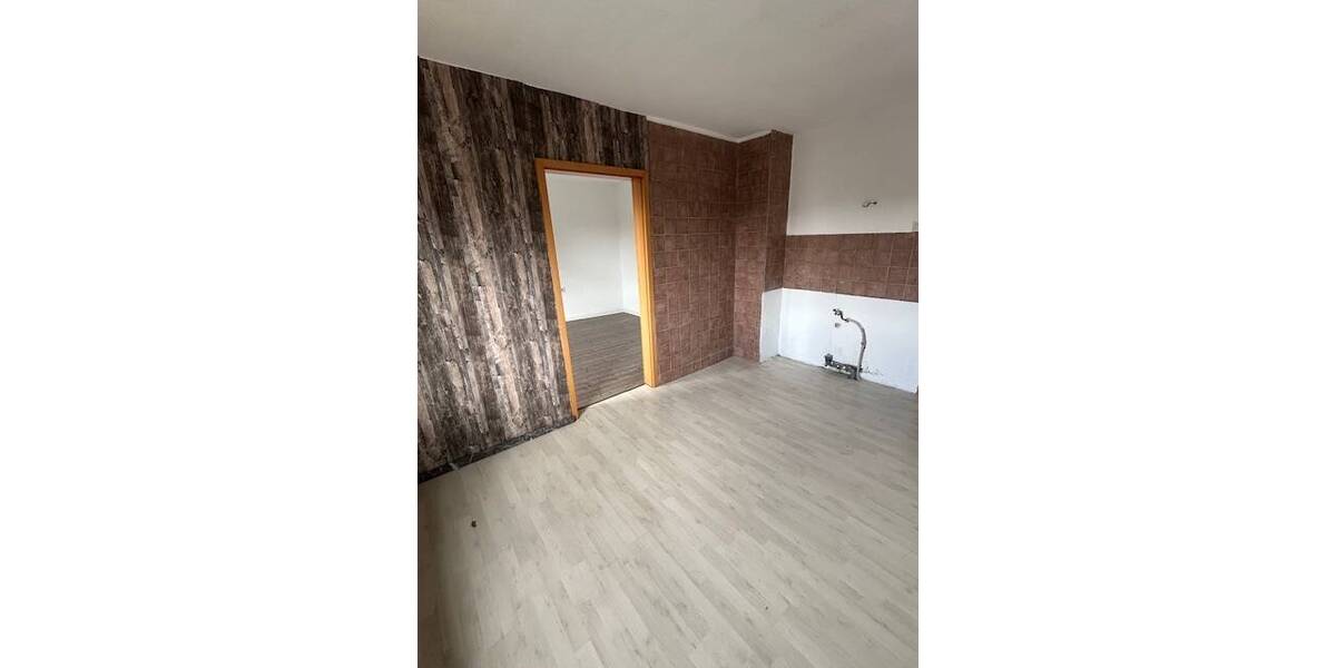 Mehrfamilienhaus, Wohnhaus Driedorf Mademühlen - 9 Zimmer, 140 m&sup2;, 65.000&euro; | Angebot:25679921