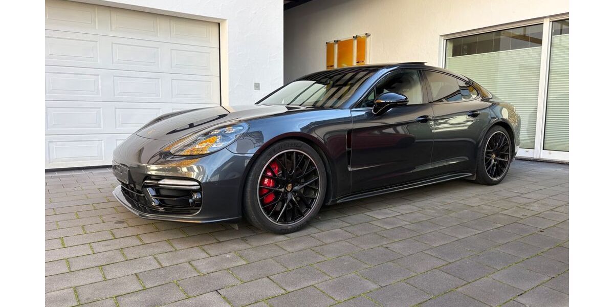 Porsche Panamera 87.500 km 68.450 &euro; Lennestadt 57368