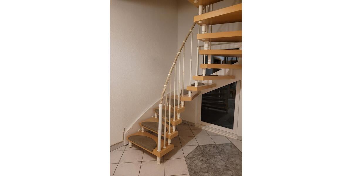 Einfamilienhaus Neunkirchen - 5 Zimmer, 121 m&sup2;, 1.450&euro; | Angebot:24554264