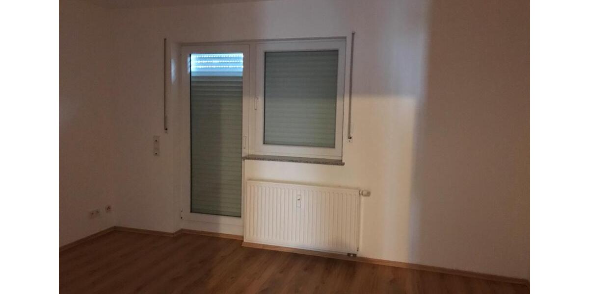 Erdgeschoßwohnung Pracht - 3 Zimmer, 80 m&sup2;, 920&euro; | Angebot:25823383