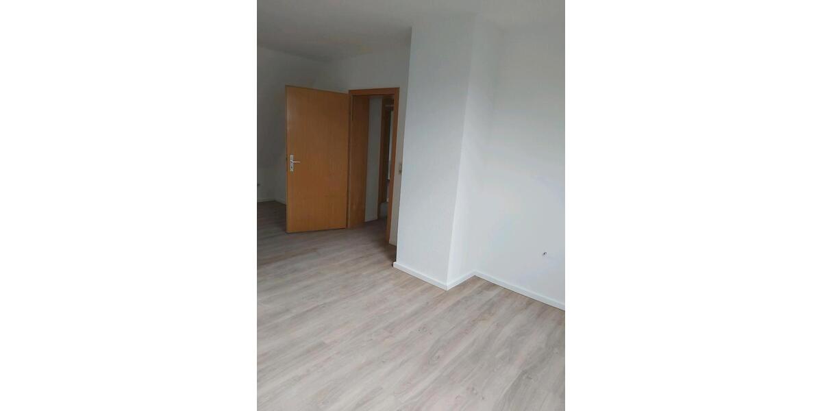 Etagenwohnung Steinebach/Sieg Sieg - 4 Zimmer, 125 m&sup2;, 1.050&euro; | Angebot:25592322