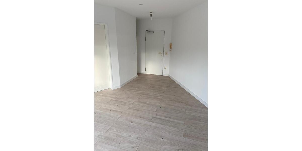 Etagenwohnung Siegen - 1 Zimmer, 27 m&sup2;, 305&euro; | Angebot:26020384