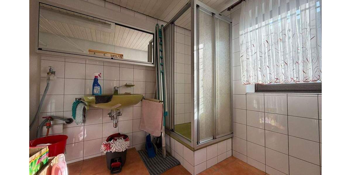 Mehrfamilienhaus, Wohnhaus Hamm/Sieg Sieg - 6 Zimmer, 190 m&sup2;, 395.000&euro; | Angebot:25691943