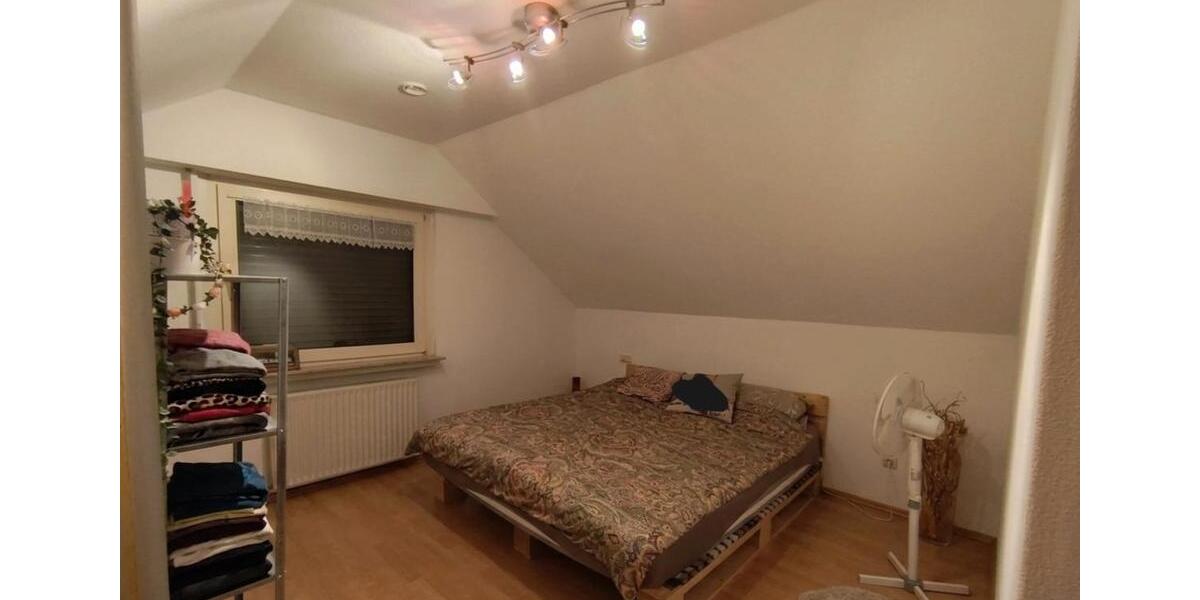 Dachgeschoßwohnung Netphen - 3 Zimmer, 70 m&sup2;, 750&euro; | Angebot:26414614