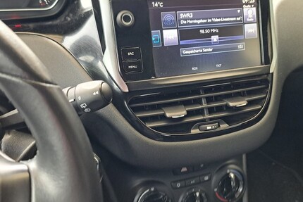 Peugeot 208 94.000 km 7.950 &euro; Burbach 57299