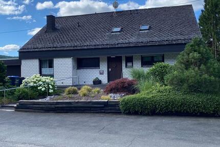 Haus Siegen Dillnhütten - 11 Zimmer, 263 m&sup2;, 495.000&euro; | Angebot:27078551