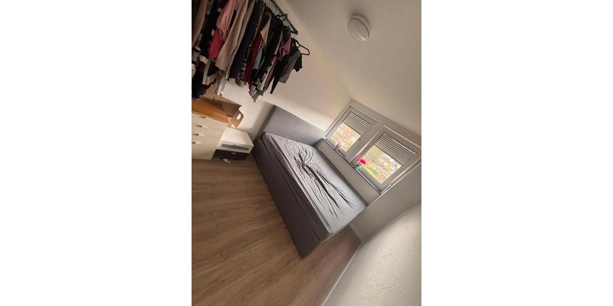 Dachgeschoßwohnung Betzdorf - 4 Zimmer, 80 m&sup2;, 700&euro; | Angebot:25651787