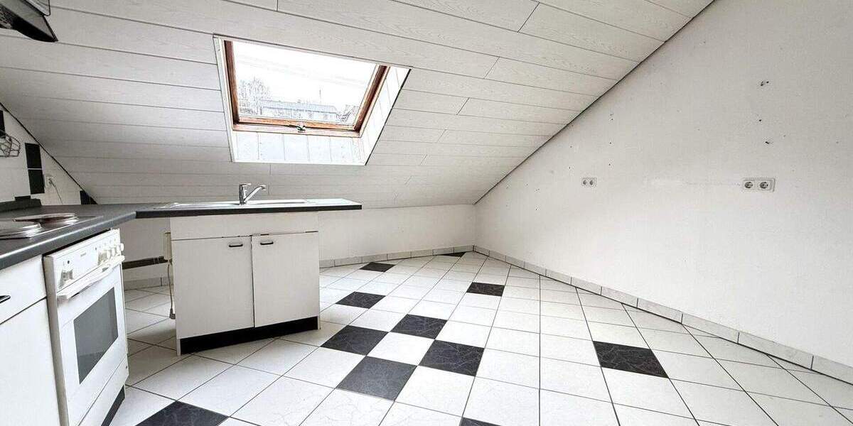 Einfamilienhaus Kirchen VG Freusburg - 6 Zimmer, 198 m&sup2;, 198.000&euro; | Angebot:25691930