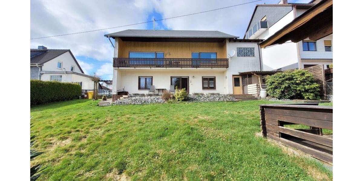 Mehrfamilienhaus, Wohnhaus Bad Marienberg - 6 Zimmer, 153 m&sup2;, 240.000&euro; | Angebot:25685046