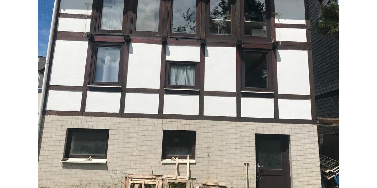 Einfamilienhaus Steinebach/Sieg Sieg - 7 Zimmer, 120 m&sup2;, 115.000&euro; | Angebot:25441931