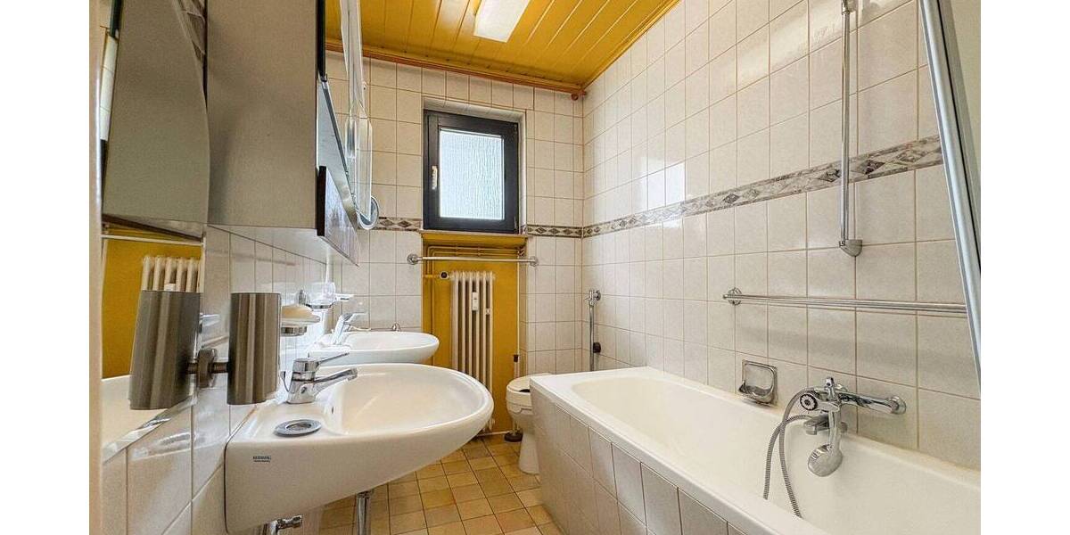 Mehrfamilienhaus, Wohnhaus Betzdorf - 9 Zimmer, 280 m&sup2;, 298.900&euro; | Angebot:25691886