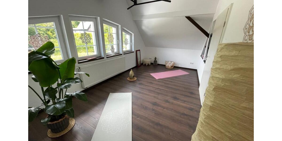 Etagenwohnung Reichshof - 7 Zimmer, 156 m&sup2;, 285.000&euro; | Angebot:26994427