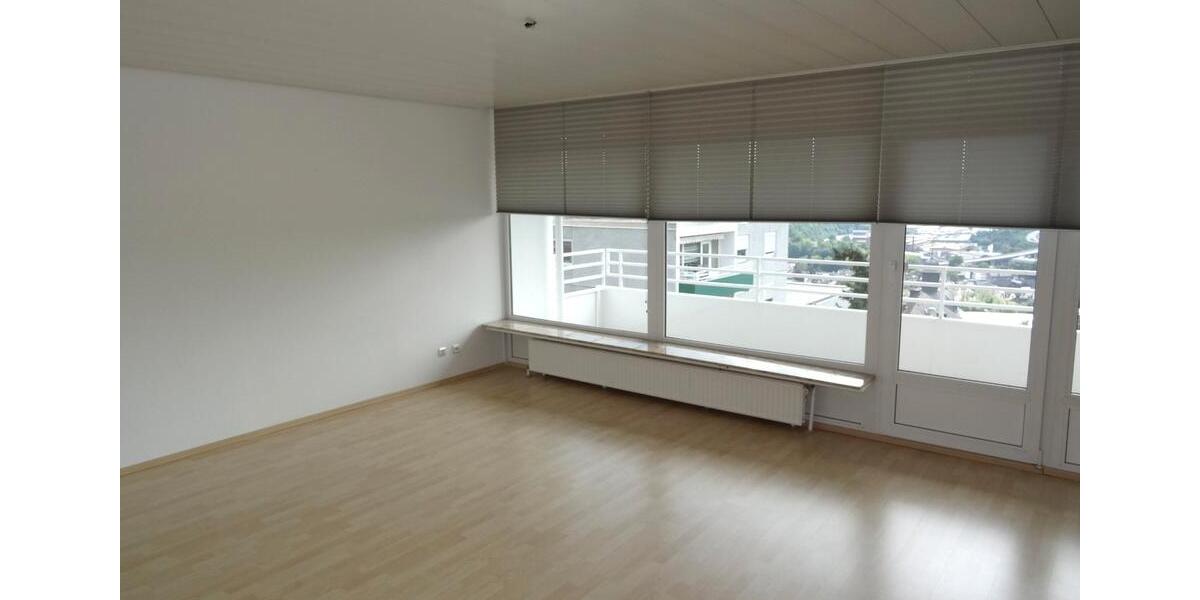 Etagenwohnung Siegen - 2 Zimmer, 73 m&sup2;, 675&euro; | Angebot:25992987