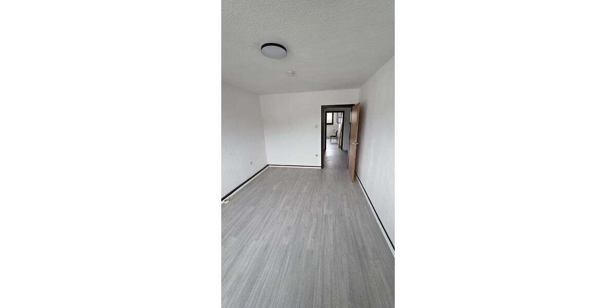 Etagenwohnung Siegen - 4 Zimmer, 85 m&sup2;, 920&euro; | Angebot:25874330