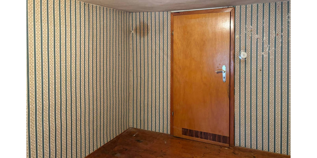 Einfamilienhaus Selbach - 1 Zimmer, 174 m&sup2;, 99.000&euro; | Angebot:25691803