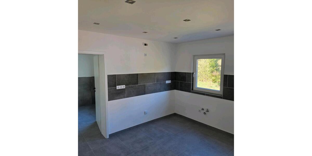 Erdgeschoßwohnung Niederfischbach - 3 Zimmer, 90 m&sup2;, 900&euro; | Angebot:26621572
