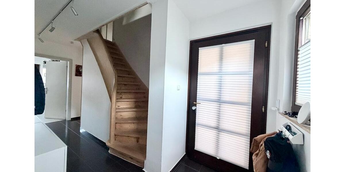 Doppelhaushälfte Hilchenbach - 6 Zimmer, 160 m&sup2;, 359.000&euro; | Angebot:27194345