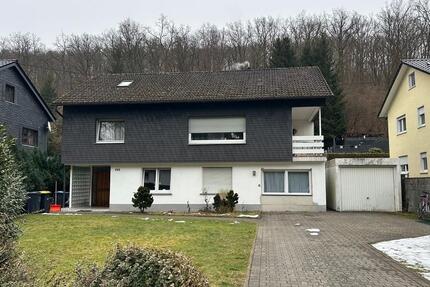 Wohnung Wilnsdorf - 7 Zimmer, 200 m&sup2;, 1.800&euro; | Angebot:24896218