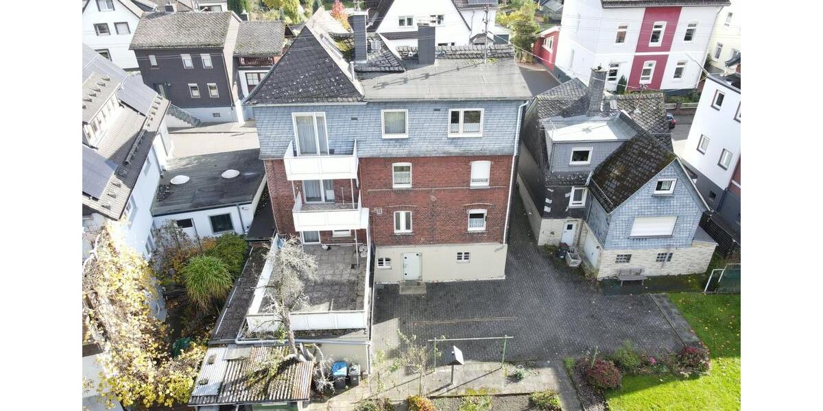 Einfamilienhaus Siegen Weidenau - 13 Zimmer, 237 m&sup2;, 2.200&euro; | Angebot:25302181