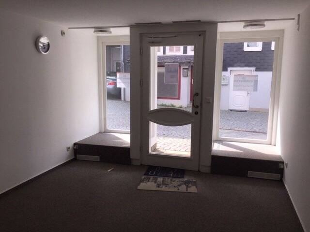 Gewerbeobjekt Haiger - 2 Zimmer, 350&euro; | Angebot:25774544