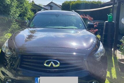 INFINITI QX70 170.000 km 14.950 &euro; Nauroth 57583