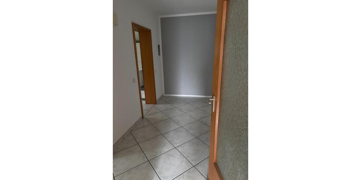 Erdgeschoßwohnung Morsbach - 2 Zimmer, 90 m&sup2;, 700&euro; | Angebot:25936370