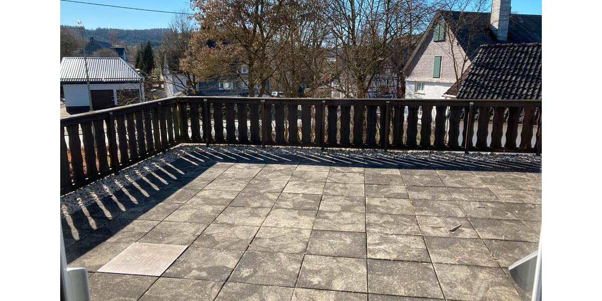 Doppelhaushälfte Kreuztal - 5 Zimmer, 160 m&sup2;, 1.350&euro; | Angebot:24987601