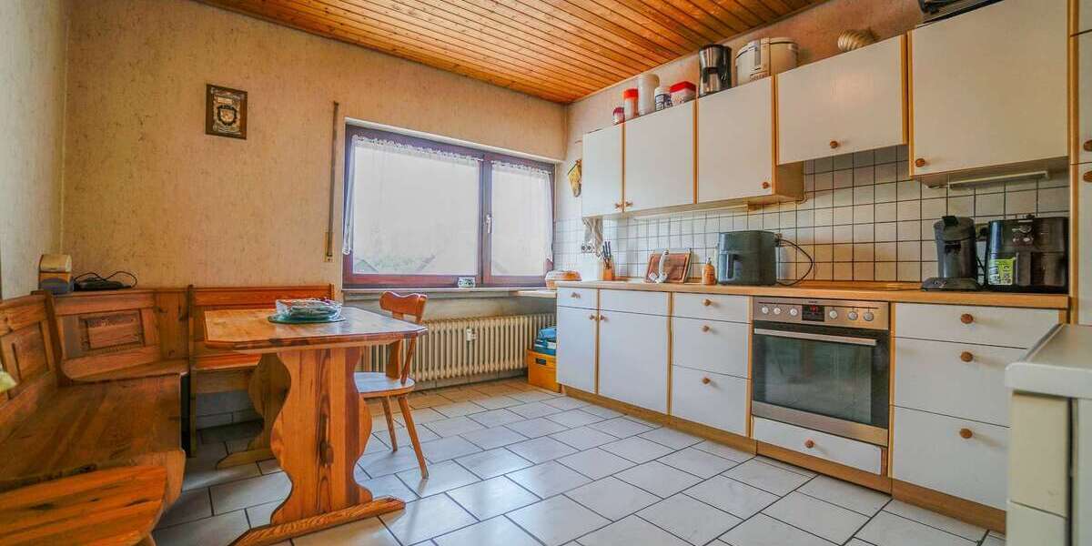 Wohn - und Gewerbeobjekt mit 5 Einheiten in Herborn OT - Mehrfamilienhaus, Wohnhaus Herborn | Angebot:27091203