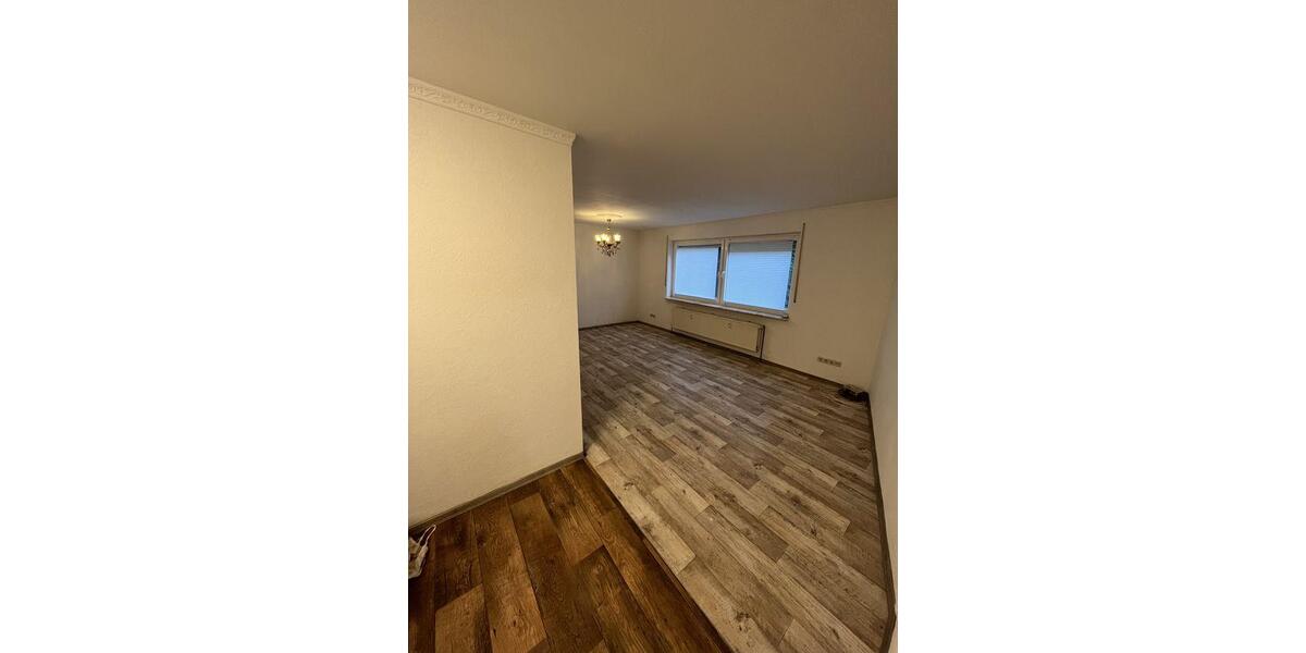 Mehrfamilienhaus, Wohnhaus Siegen - 6 Zimmer, 180 m&sup2;, 415.000&euro; | Angebot:26050999