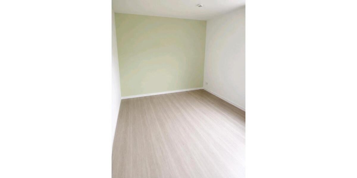 Etagenwohnung Siegen - 4 Zimmer, 143 m&sup2;, 185.900&euro; | Angebot:27193579