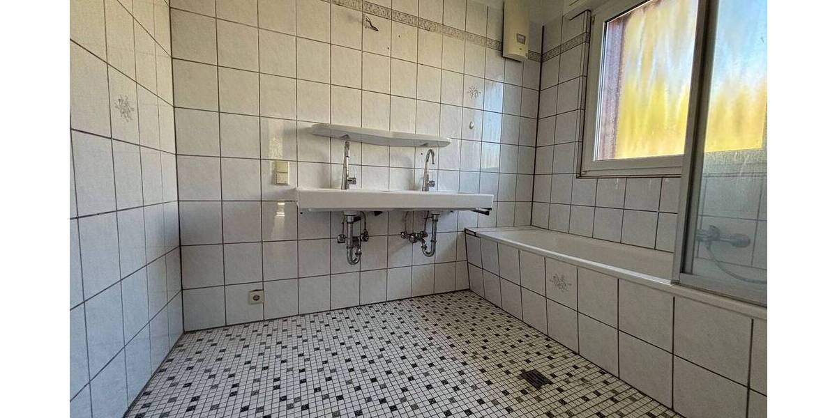 Etagenwohnung Reichshof Oberagger - 4 Zimmer, 102 m&sup2;, 229.000&euro; | Angebot:26401409