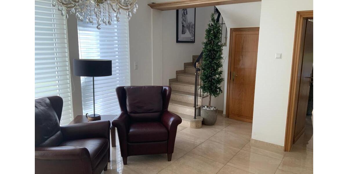 Villa Lennestadt - 6 Zimmer, 190 m&sup2;, 465.500&euro; | Angebot:26085154