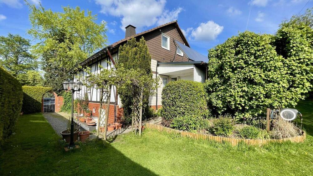 Einfamilienhaus Olpe / Oberveischede Oberveischede - 5 Zimmer, 156 m&sup2;, 240.000&euro; | Angebot:26892228