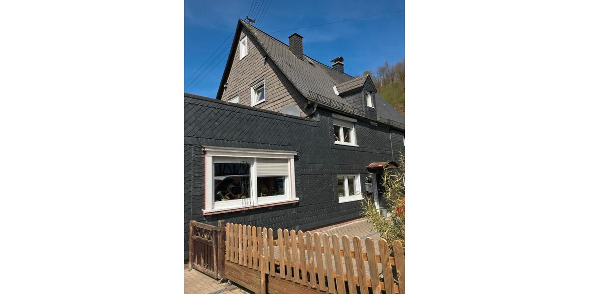 Doppelhaushälfte Herdorf - 10 Zimmer, 110 m&sup2;, 217.000&euro; | Angebot:25057039