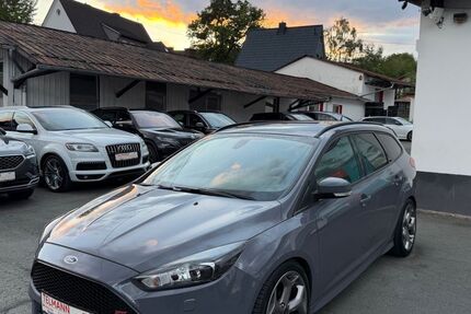 Ford Focus 89.000 km 15.890 &euro; Neunkirchen 57290