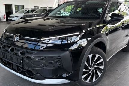 VW T-Roc 2.312 km 34.770 &euro; Attendorn 57439
