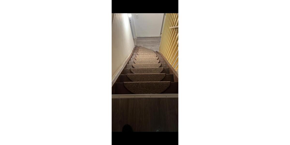 Etagenwohnung Siegen Eiserfeld - 5 Zimmer, 120 m&sup2;, 775&euro; | Angebot:26468250