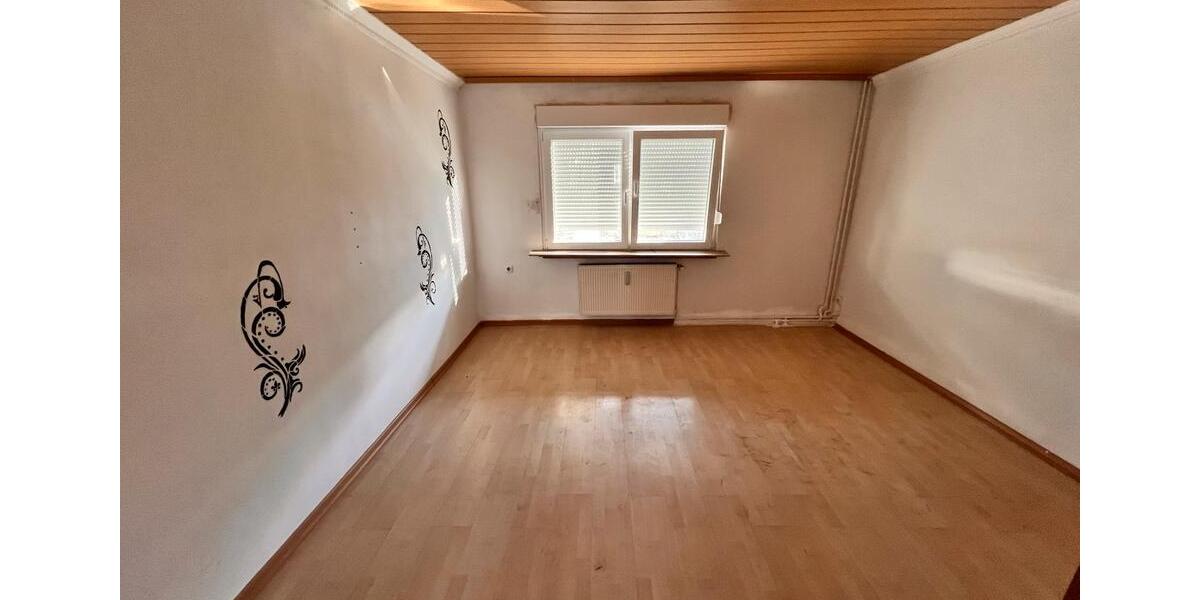 Mehrfamilienhaus, Wohnhaus Herdorf - 8 Zimmer, 230 m&sup2;, 155.000&euro; | Angebot:25419353