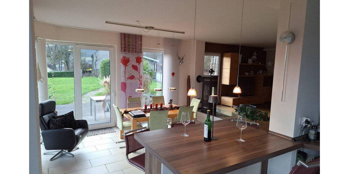 Einfamilienhaus Hilchenbach - 4 Zimmer, 140 m&sup2;, 620.000&euro; | Angebot:26641825