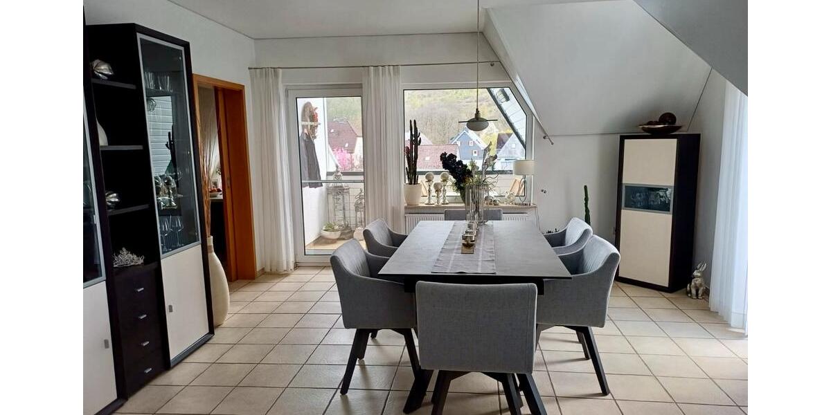 Einfamilienhaus Netphen - 2.5 Zimmer, 121 m&sup2;, 890&euro; | Angebot:26267434