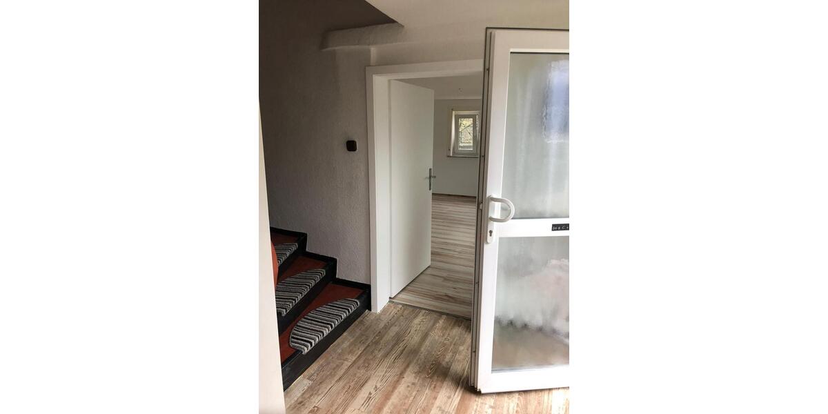 Etagenwohnung Scheuerfeld - 3 Zimmer, 70 m&sup2;, 730&euro; | Angebot:26012717