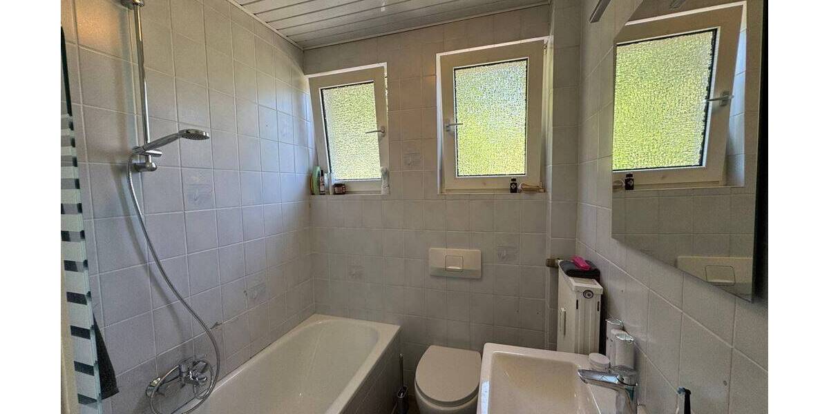 Mehrfamilienhaus, Wohnhaus Kirchhundem Würdinghausen - 6 Zimmer, 139 m&sup2;, 179.000&euro; | Angebot:25682637