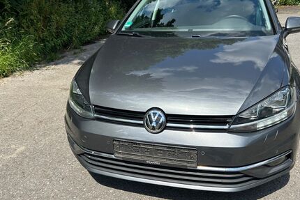 VW Golf 141.200 km 10.250 &euro; Attendorn 57439