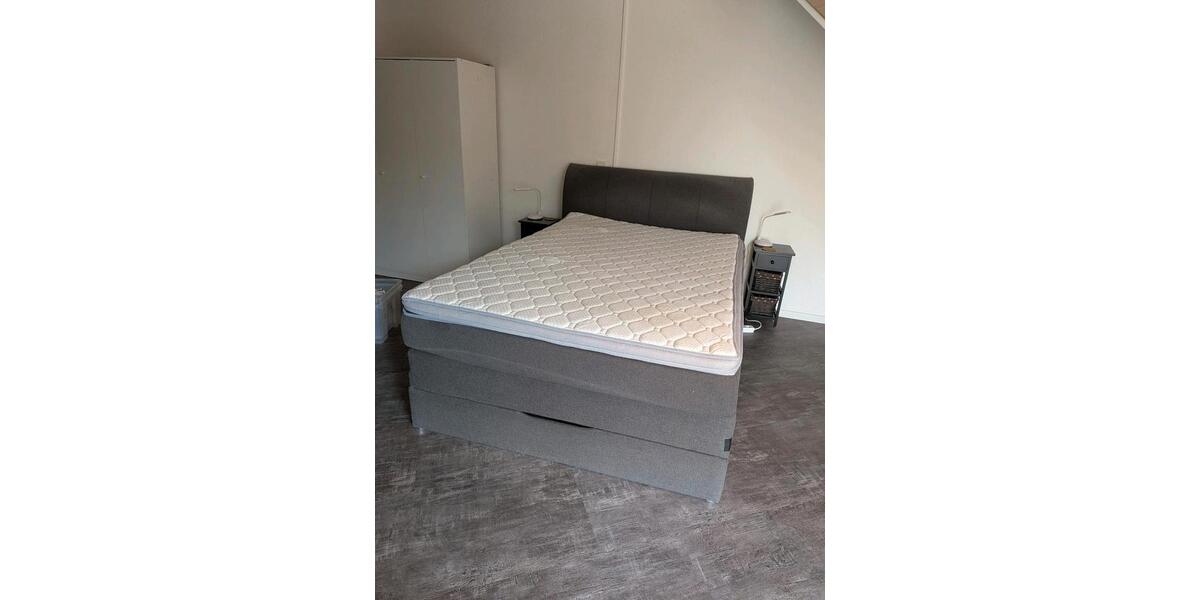 Dachgeschoßwohnung Rennerod - 2 Zimmer, 90 m&sup2;, 650&euro; | Angebot:25830737